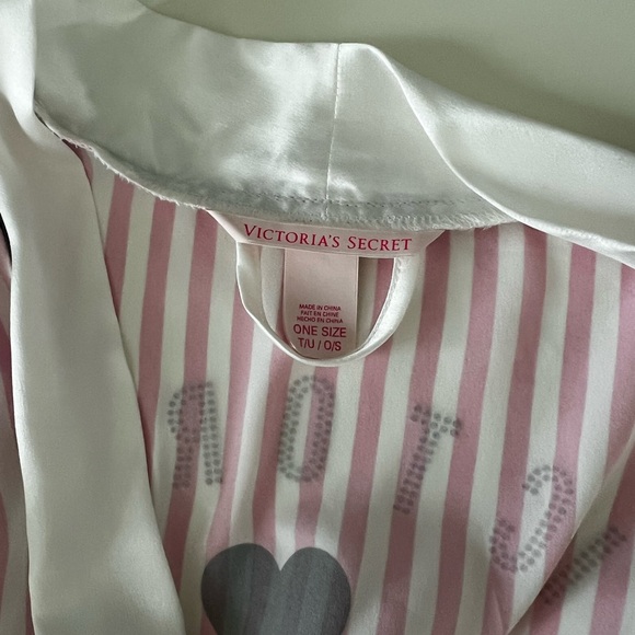 Victorias Secret Limited Collection Iconic Stripe Pink Wrap Robe - Picture 11 of 16